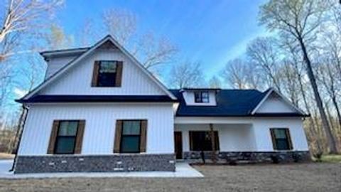 Single Family Residence in Hiram GA 1001 RICH DAVIS Road.jpg