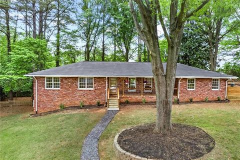 Single Family Residence in Marietta GA 800 Kiowa Drive.jpg