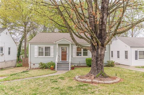 Single Family Residence in East Point GA 2460 Constance Street.jpg