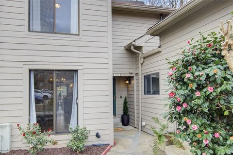 Condominium in Atlanta GA 3716 Stonewall Circle.jpg