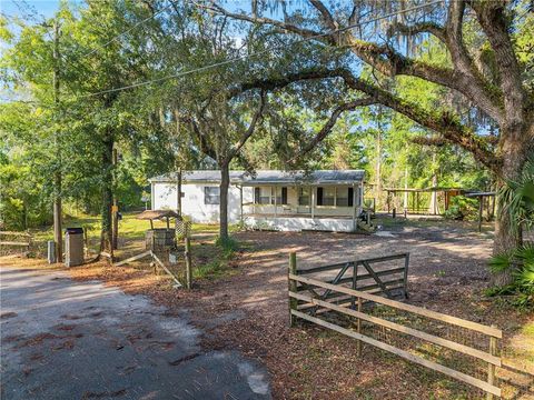 Single Family Residence in Dunnellon FL 8735 N Dixie Drive.jpg