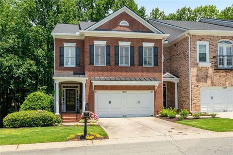 Townhouse in Roswell GA 3401 Village Green Drive.jpg