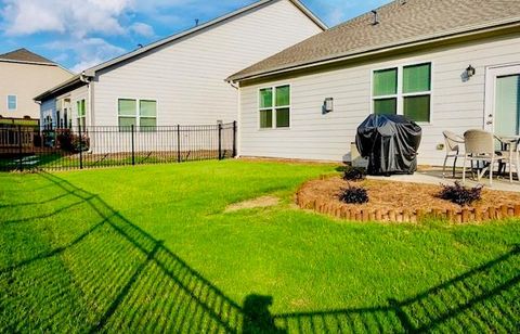 Single Family Residence in Canton GA 513 Forest Lane 38.jpg