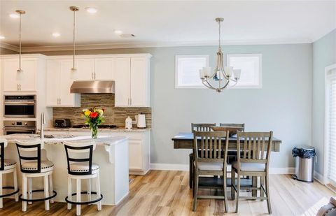 Single Family Residence in Canton GA 513 Forest Lane 16.jpg