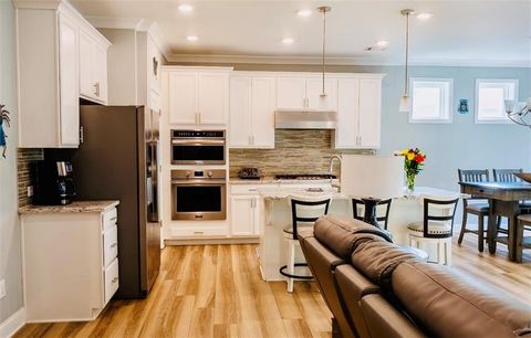 Single Family Residence in Canton GA 513 Forest Lane 14.jpg