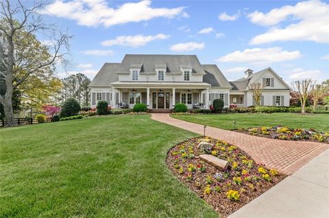 Single Family Residence in Roswell GA 710 Cox Road.jpg
