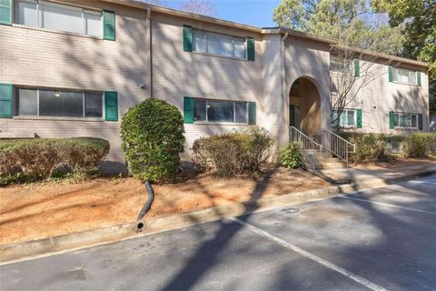 Condominium in Atlanta GA 3236 Henderson Mill Road #5.jpg