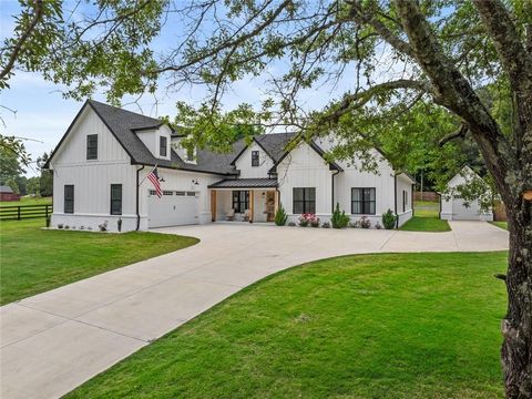 Single Family Residence in Monroe GA 245 Mitchell Road.jpg