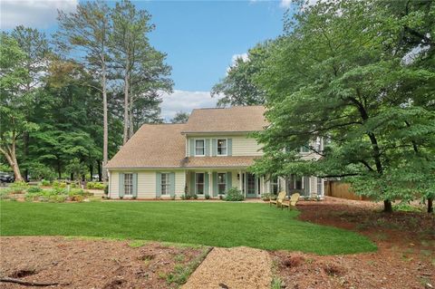 Single Family Residence in Marietta GA 2965 Village Drive.jpg