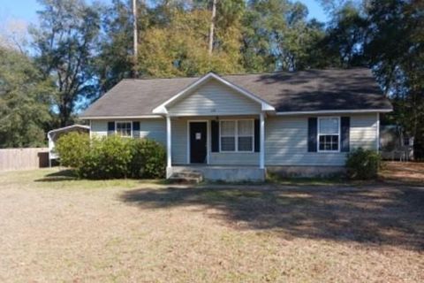 Single Family Residence in Bainbridge GA 216 Cloverleaf Circle.jpg