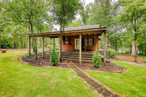 Single Family Residence in Jackson GA 80 Lakeshore Dr.jpg