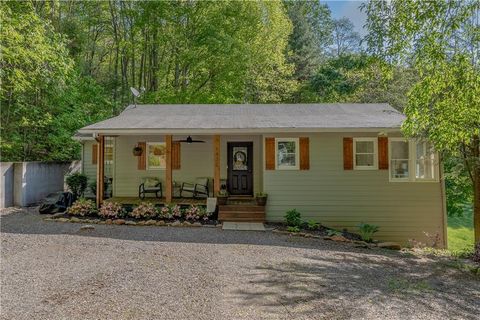 Single Family Residence in Hiawassee GA 1432 Berrong Road.jpg