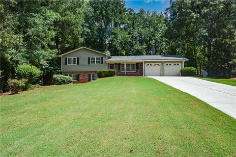 Single Family Residence in Kennesaw GA 1378 STONEHENGE Court.jpg