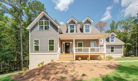 Single Family Residence in Social Circle GA 220 Nicklaus Circle.jpg