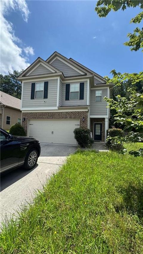 Single Family Residence in Union City GA 5753 Barrington Run.jpg