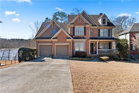 Single Family Residence in Suwanee GA 325 Morning Mist Walk.jpg