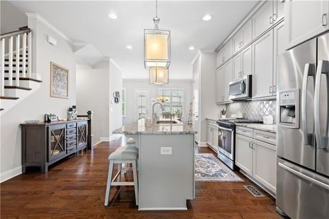 Townhouse in Roswell GA 10200 Windalier Way 17.jpg