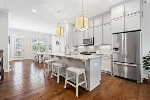 Townhouse in Roswell GA 10200 Windalier Way 16.jpg