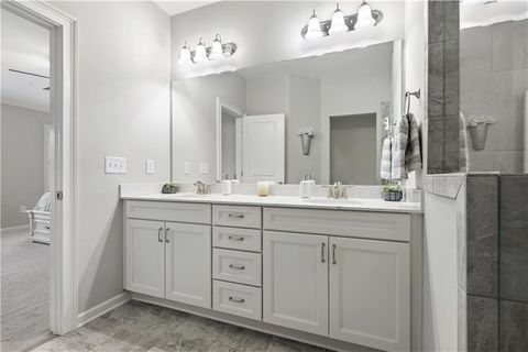 Townhouse in Roswell GA 10200 Windalier Way 31.jpg
