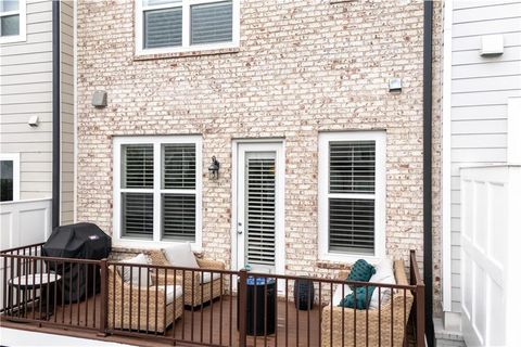 Townhouse in Roswell GA 10200 Windalier Way 15.jpg