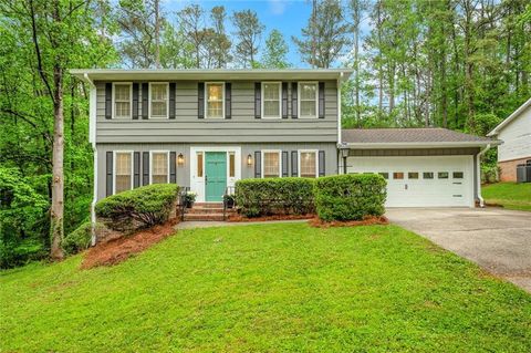 Single Family Residence in Roswell GA 4536 Mountain Creek Drive.jpg