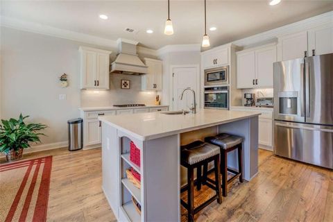 Single Family Residence in Monroe GA 290 Club Drive 11.jpg