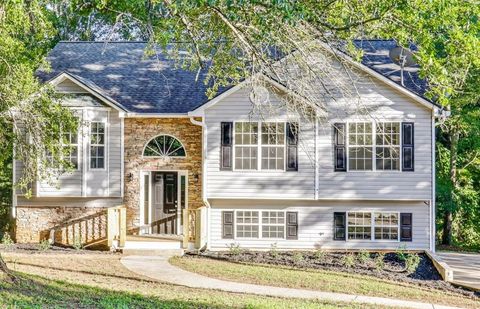 Single Family Residence in Villa Rica GA 733 Wesley Chapel Road.jpg