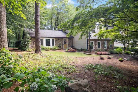 Single Family Residence in Roswell GA 4989 Kings Wood Drive.jpg