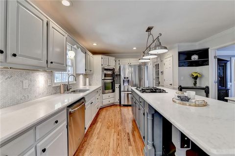 Single Family Residence in Johns Creek GA 3045 Hartridge Drive 14.jpg