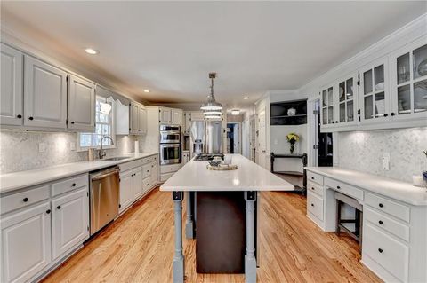 Single Family Residence in Johns Creek GA 3045 Hartridge Drive 12.jpg