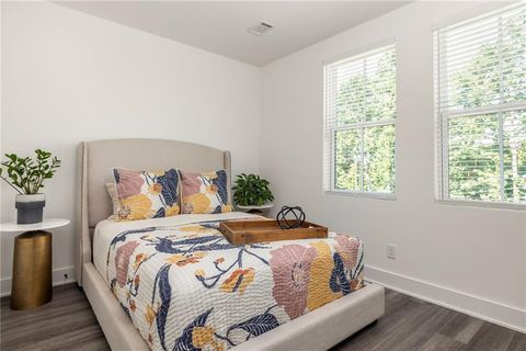 Townhouse in Atlanta GA 1788 Peach Blossom Lane 24.jpg