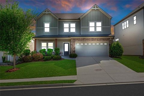 Single Family Residence in Sugar Hill GA 5751 Green Arbor Way.jpg