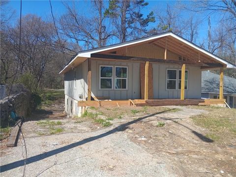 Single Family Residence in Atlanta GA 110 Dahlia Avenue 1.jpg