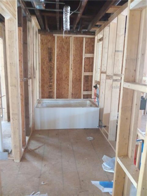 Single Family Residence in Atlanta GA 110 Dahlia Avenue 12.jpg