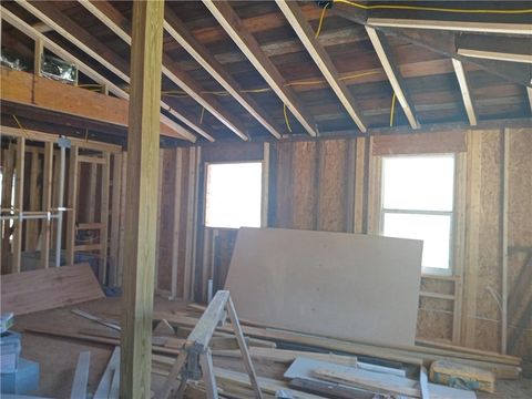 Single Family Residence in Atlanta GA 110 Dahlia Avenue 5.jpg