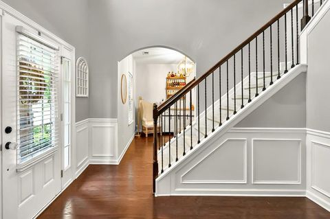 Single Family Residence in Cumming GA 3975 Silverthorn Trace 4.jpg