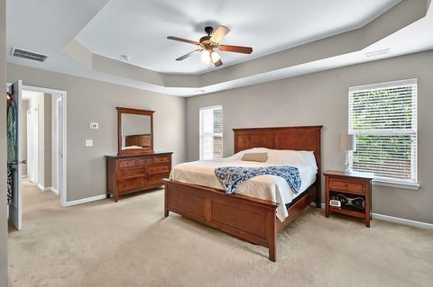 Single Family Residence in Cumming GA 3975 Silverthorn Trace 28.jpg