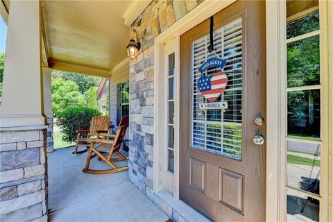 Single Family Residence in Cumming GA 3975 Silverthorn Trace 1.jpg