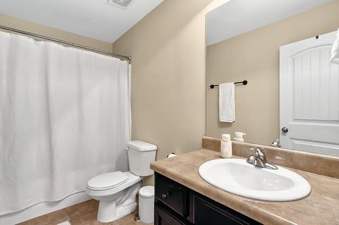 Single Family Residence in Cumming GA 3975 Silverthorn Trace 36.jpg