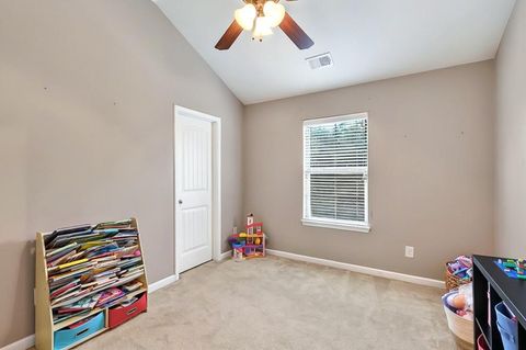 Single Family Residence in Cumming GA 3975 Silverthorn Trace 32.jpg