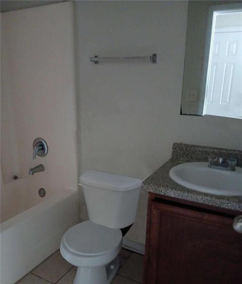Townhouse in Monroe GA 926 Old Mill Pt #F 13.jpg