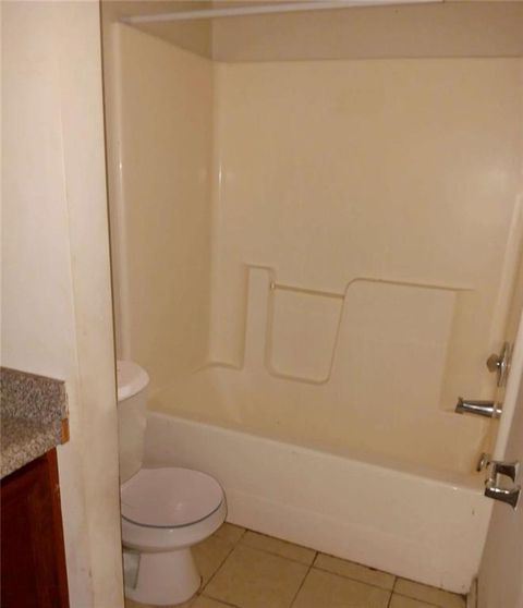 Townhouse in Monroe GA 926 Old Mill Pt #F 11.jpg