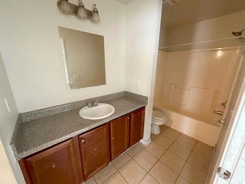 Townhouse in Monroe GA 926 Old Mill Pt #F 9.jpg