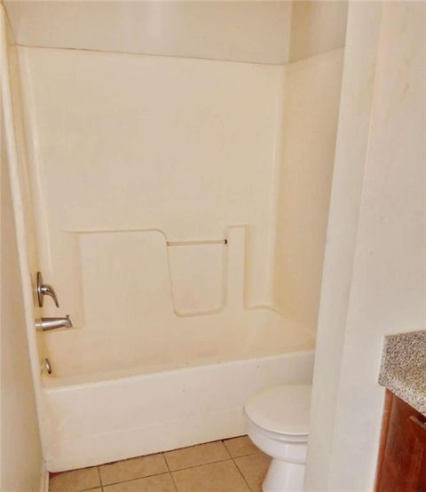 Townhouse in Monroe GA 926 Old Mill Pt #C 11.jpg