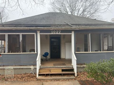 Single Family Residence in Griffin GA 1027 COLLEGE Extension.jpg
