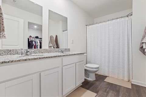Single Family Residence in Barnesville GA 100 Red Oak Drive 14.jpg
