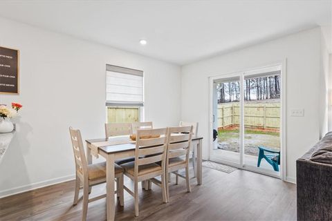 Single Family Residence in Barnesville GA 100 Red Oak Drive 10.jpg