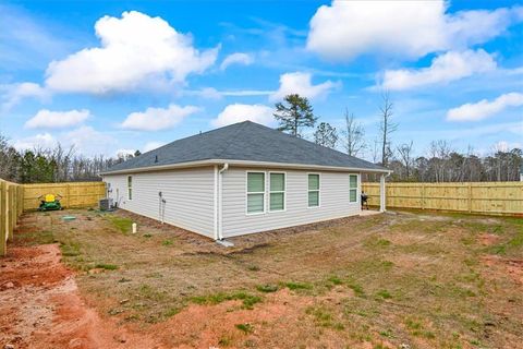 Single Family Residence in Barnesville GA 100 Red Oak Drive 24.jpg