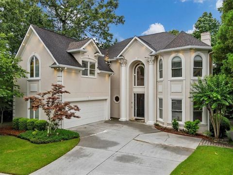 Single Family Residence in Roswell GA 910 Renaissance Way.jpg