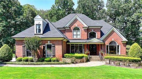 Single Family Residence in Suwanee GA 10020 Normandy Lane.jpg